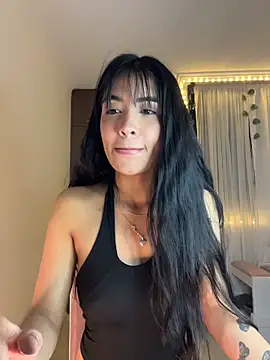 lina pink online show from February 22, 2026, 4:24 am