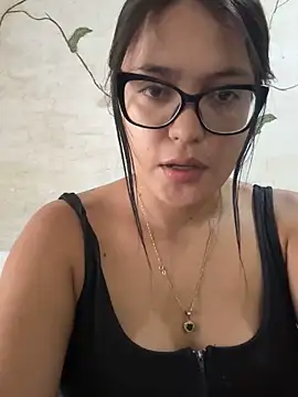 Snapshot of Karla-sexy01 chatting on December 30, 2024, 3:46 pm Karla-sexy01 online show from December 30, 2024, 3:46 pm