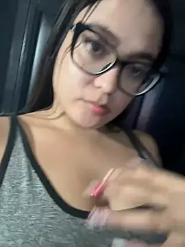 Snapshot of Karla-sexy01 chatting on February 25, 2025, 2:47 am Karla-sexy01 online show from February 25, 2025, 2:47 am
