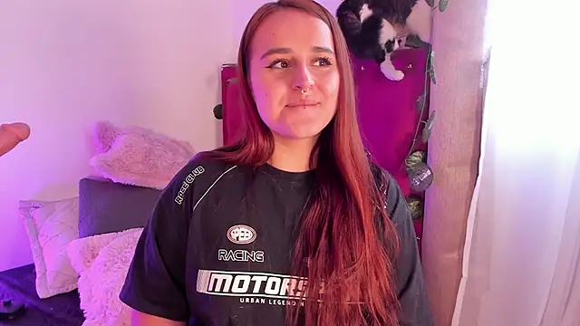 evy orange1 online show from January 28, 2025, 8:47 pm