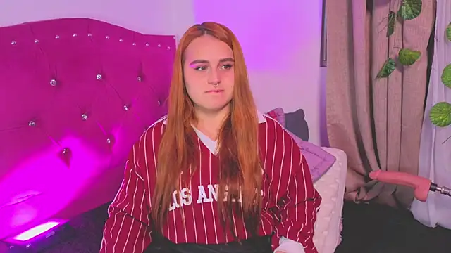 evy orange1 online show from September 29, 2025, 12:38 am