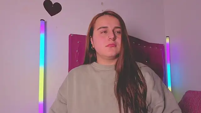 evy orange1 online show from October 21, 2025, 12:55 am