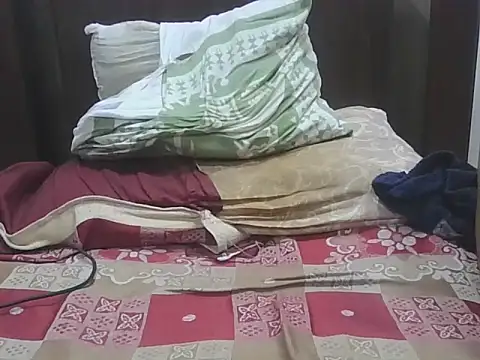 Femalefucker3006 online show from April 16, 2026, 9:39 pm