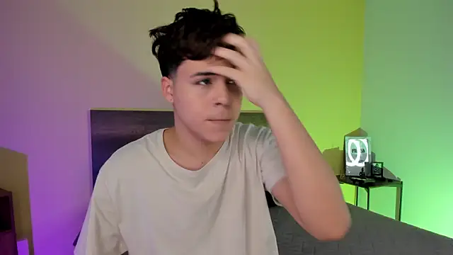 justinbiler online show from February 24, 2025, 12:37 pm