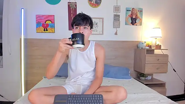 justinbiler online show from October 12, 2025, 12:48 pm