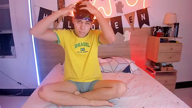 justinbiler online show from October 30, 2025, 12:39 pm