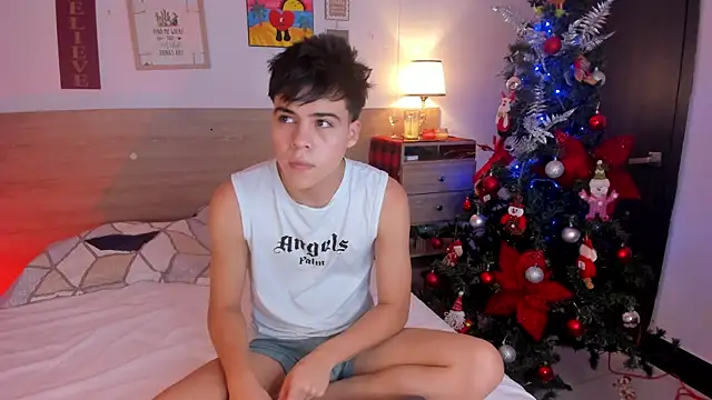 justinbiler online show from November 16, 2025, 12:33 pm