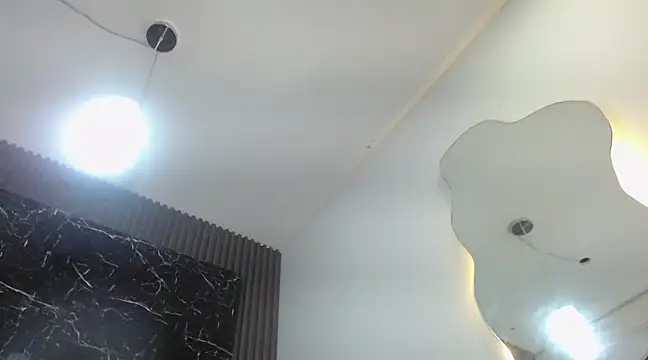 Snapshot of NalaRoy chatting on January 4, 2025, 9:00 am NalaRoy online show from January 4, 2025, 9:00 am