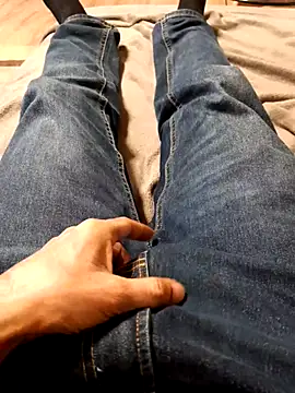 Snapshot of Big_Dick_22_in_Room chatting on March 3, 2025, 10:28 am Big Dick 22 in Room online show from March 3, 2025, 10:28 am