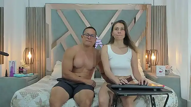 SaraANDjhony online show from January 25, 2025, 1:08 pm