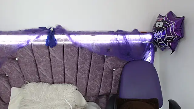 Penelope Fox14 online show from October 21, 2025, 12:39 pm