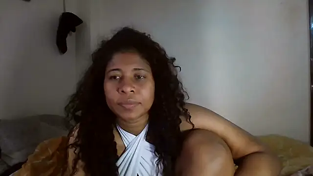 Snapshot of Ivon-09 chatting on December 14, 2024, 2:21 pm Ivon-09 online show from December 14, 2024, 2:21 pm