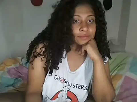 Snapshot of Ivon-09 chatting on February 24, 2025, 10:58 pm Ivon-09 online show from February 24, 2025, 10:58 pm