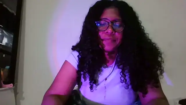 Ivon-09 online show from October 25, 2025, 12:29 am