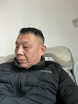 Snapshot of bcc0001 chatting on March 10, 2025, 1:23 am bcc0001 online show from March 10, 2025, 1:23 am