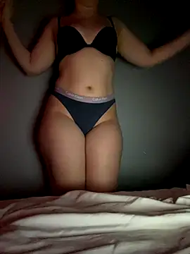 Snapshot of goddessbigbum chatting on December 15, 2025, 9:52 pm goddessbigbum online show from December 15, 2025, 9:52 pm