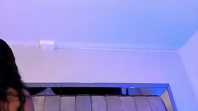 ChaynnaCooper online show from January 17, 2025, 5:19 pm