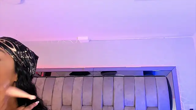 ChaynnaCooper online show from January 20, 2025, 11:35 am