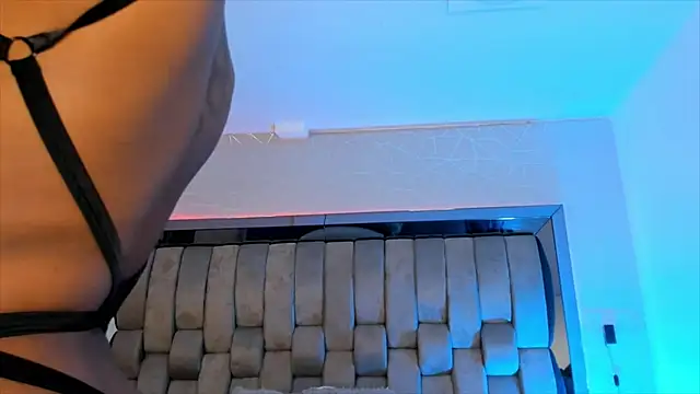 ChaynnaCooper online show from February 12, 2025, 12:12 pm