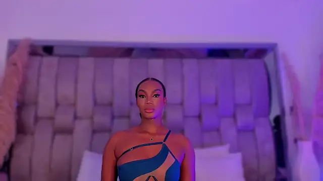 Snapshot of ChaynnaCooper chatting on February 3, 2026, 7:24 am ChaynnaCooper online show from February 3, 2026, 7:24 am