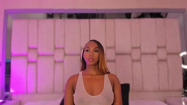 Snapshot of ChaynnaCooper chatting on February 28, 2026, 4:52 pm ChaynnaCooper online show from February 28, 2026, 4:52 pm