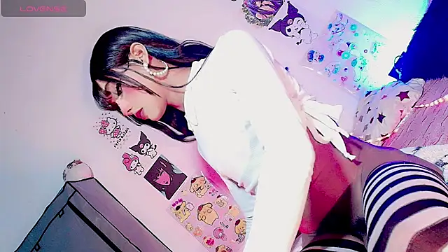 Snapshot of HELEM__S7 chatting on October 19, 2025, 12:22 am HELEM S7 online show from October 19, 2025, 12:22 am