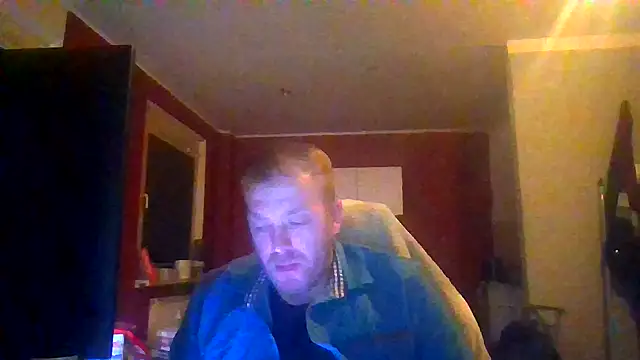 Snapshot of Henner33 chatting on March 14, 2026, 5:40 pm Henner33 online show from March 14, 2026, 5:40 pm