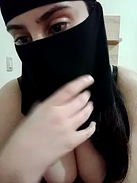 Snapshot of Arabic-Rose chatting on January 5, 2026, 5:27 pm Arabic-Rose online show from January 5, 2026, 5:27 pm