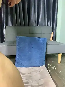 Ly Coca24 online show from March 6, 2025, 5:33 pm