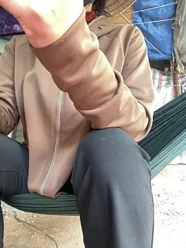 Snapshot of Ly_Coca24 chatting on March 9, 2026, 5:55 am Ly Coca24 online show from March 9, 2026, 5:55 am