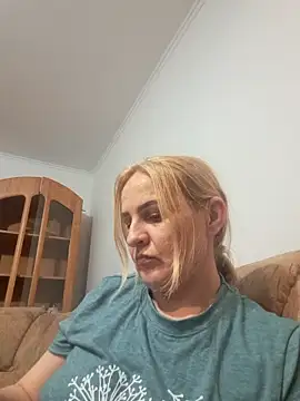 Snapshot of Malichkaanna30 chatting on January 5, 2026, 5:49 pm Malichkaanna30 online show from January 5, 2026, 5:49 pm