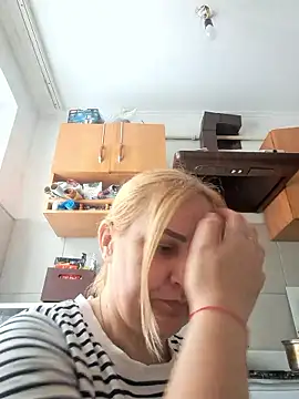 Snapshot of Malichkaanna30 chatting on January 6, 2026, 9:24 am Malichkaanna30 online show from January 6, 2026, 9:24 am