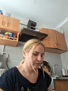 Snapshot of Malichkaanna30 chatting on February 16, 2026, 10:00 am Malichkaanna30 online show from February 16, 2026, 10:00 am