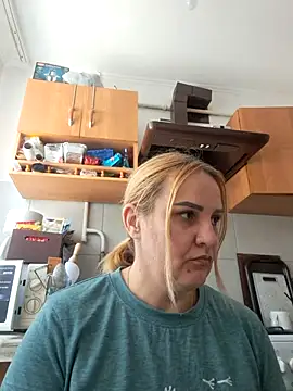 Snapshot of Malichkaanna30 chatting on February 21, 2026, 8:26 am Malichkaanna30 online show from February 21, 2026, 8:26 am