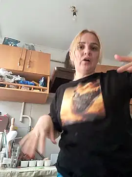 Snapshot of Malichkaanna30 chatting on March 16, 2026, 3:27 pm Malichkaanna30 online show from March 16, 2026, 3:27 pm