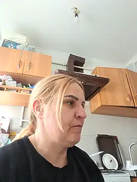 Snapshot of Malichkaanna30 chatting on March 25, 2026, 12:11 pm Malichkaanna30 online show from March 25, 2026, 12:11 pm