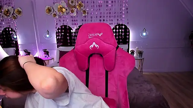 Snapshot of MelanieCarterr chatting on February 14, 2026, 5:04 am MelanieCarterr online show from February 14, 2026, 5:04 am