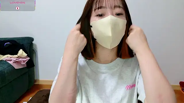 Rio chan  online show from April 19, 2026, 12:37 pm