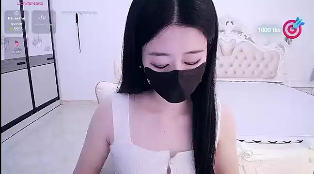 CN-xiaofei online show from March 1, 2025, 6:46 am