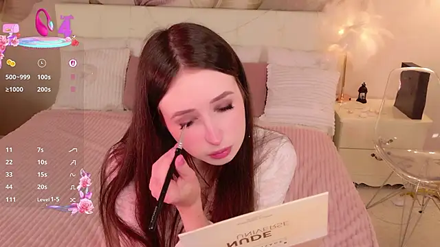 AliceLiddelle online show from February 1, 2026, 4:49 pm