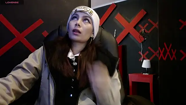 Snapshot of _yuyi chatting on March 6, 2025, 11:14 am yuyi online show from March 6, 2025, 11:14 am