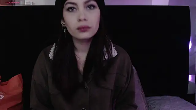 Snapshot of _yuyi chatting on March 16, 2025, 11:16 am yuyi online show from March 16, 2025, 11:16 am