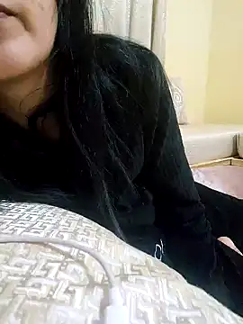 jihane-44 online show from December 15, 2024, 11:45 am