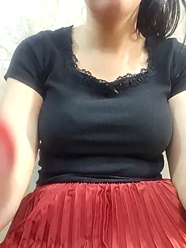 jihane-44 online show from October 6, 2025, 12:13 pm