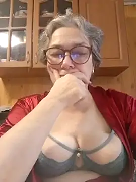 IrinaSweet54 online show from November 17, 2025, 8:31 am