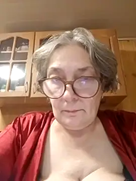 IrinaSweet54 online show from November 28, 2025, 5:15 pm