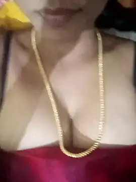 Snapshot of Ambika01 chatting on February 16, 2025, 2:21 pm Ambika01 online show from February 16, 2025, 2:21 pm