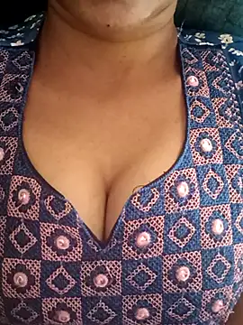 Snapshot of Ambika01 chatting on March 6, 2025, 3:13 am Ambika01 online show from March 6, 2025, 3:13 am