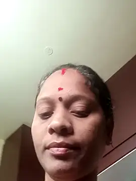 Snapshot of Ambika01 chatting on September 24, 2025, 3:32 am Ambika01 online show from September 24, 2025, 3:32 am