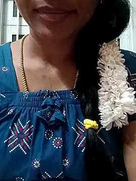 Snapshot of Ambika01 chatting on October 18, 2025, 1:34 pm Ambika01 online show from October 18, 2025, 1:34 pm